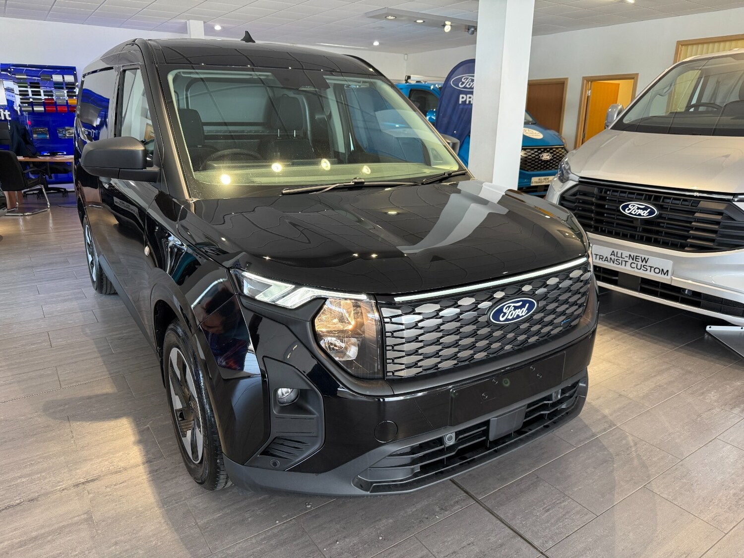 Used Ford Transit Courier for sale - 76622956: Photo 57