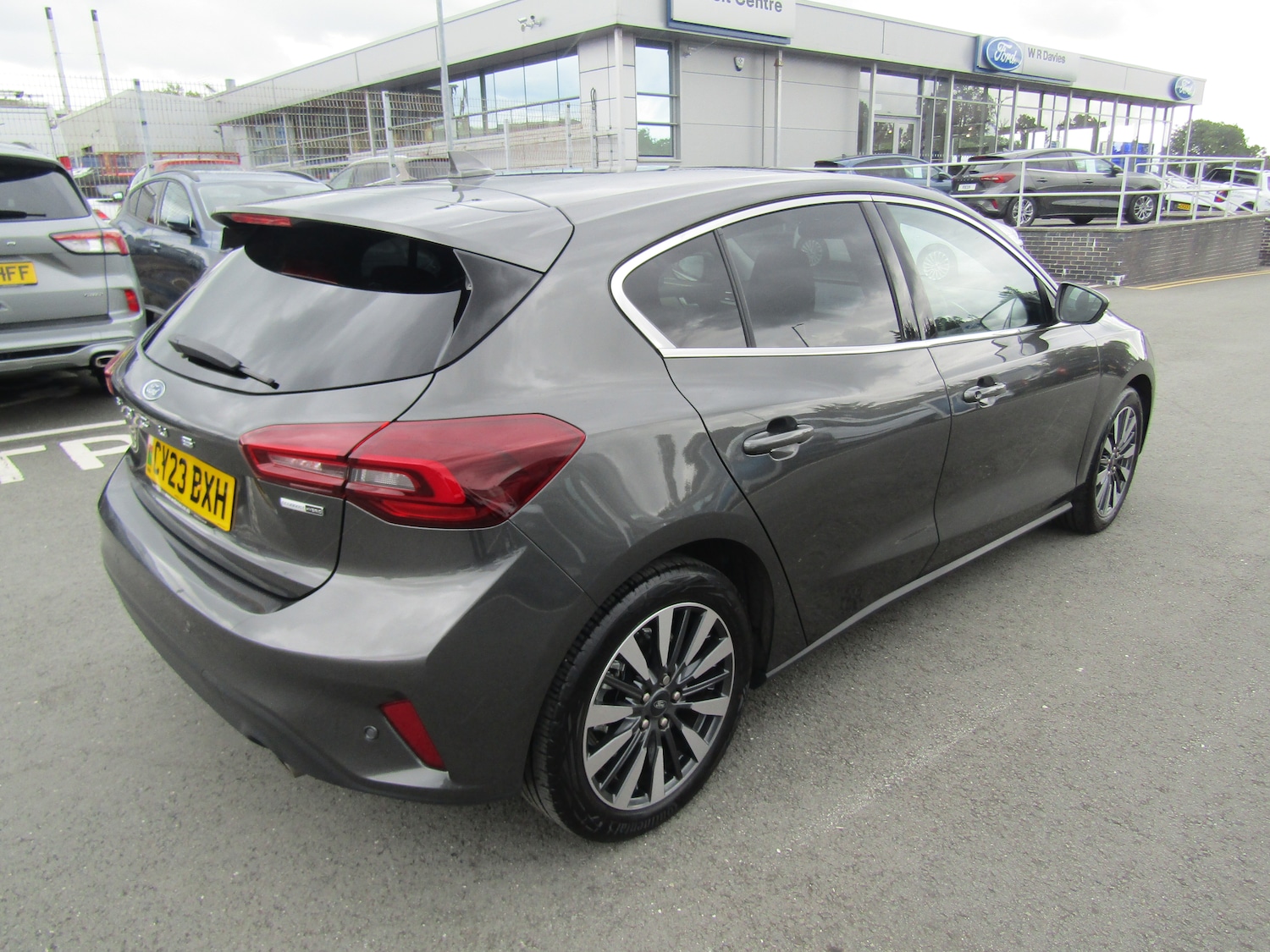 Used Ford Focus 2023 for sale - 76276818: Photo 3