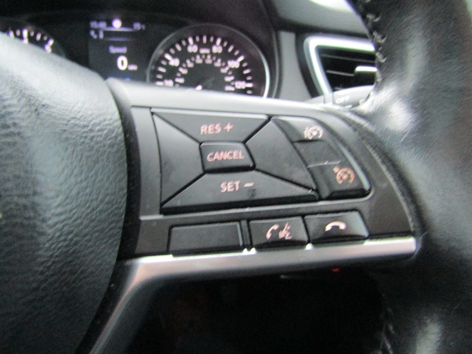 Used Nissan Qashqai 2017 for sale - 76487335: Photo 29