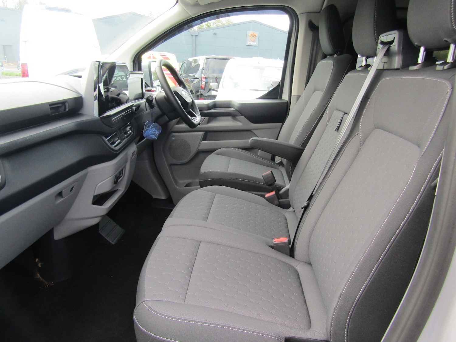 Used Ford Transit Custom 2025 for sale - 76276665: Photo 11