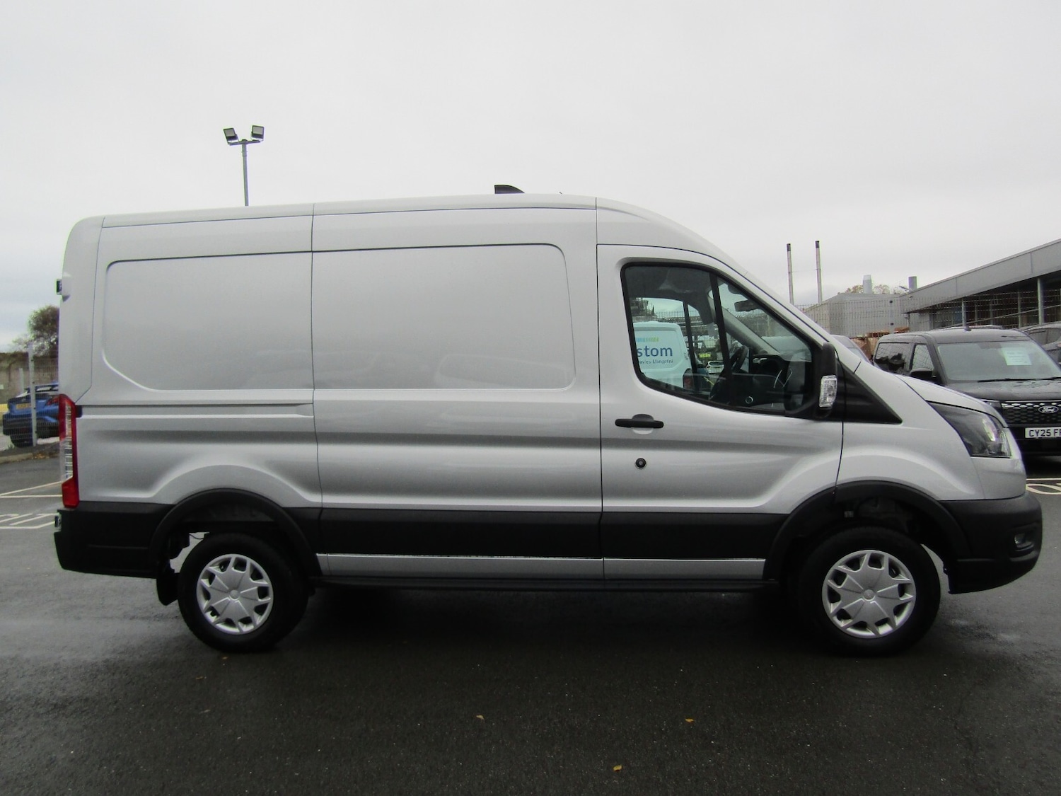 Used Ford Transit 2024 for sale - 76361769: Photo 2