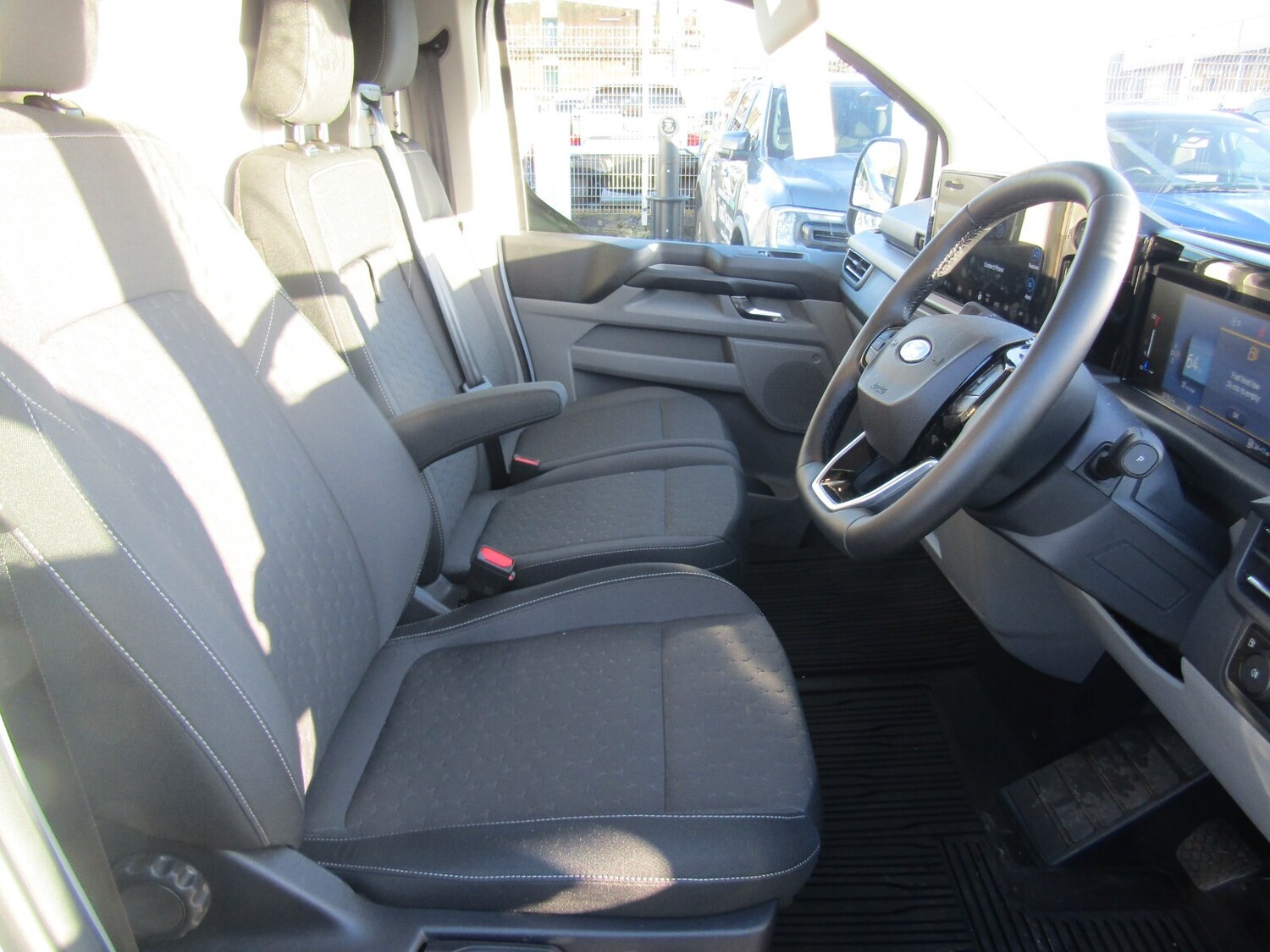 Used Ford Transit Custom 2025 for sale - 76966581: Photo 9