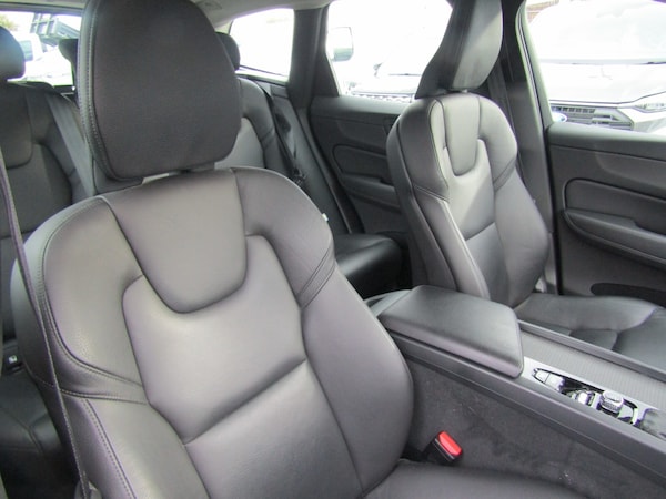 Used Volvo XC60 2020 for sale - 76276718: Photo 24