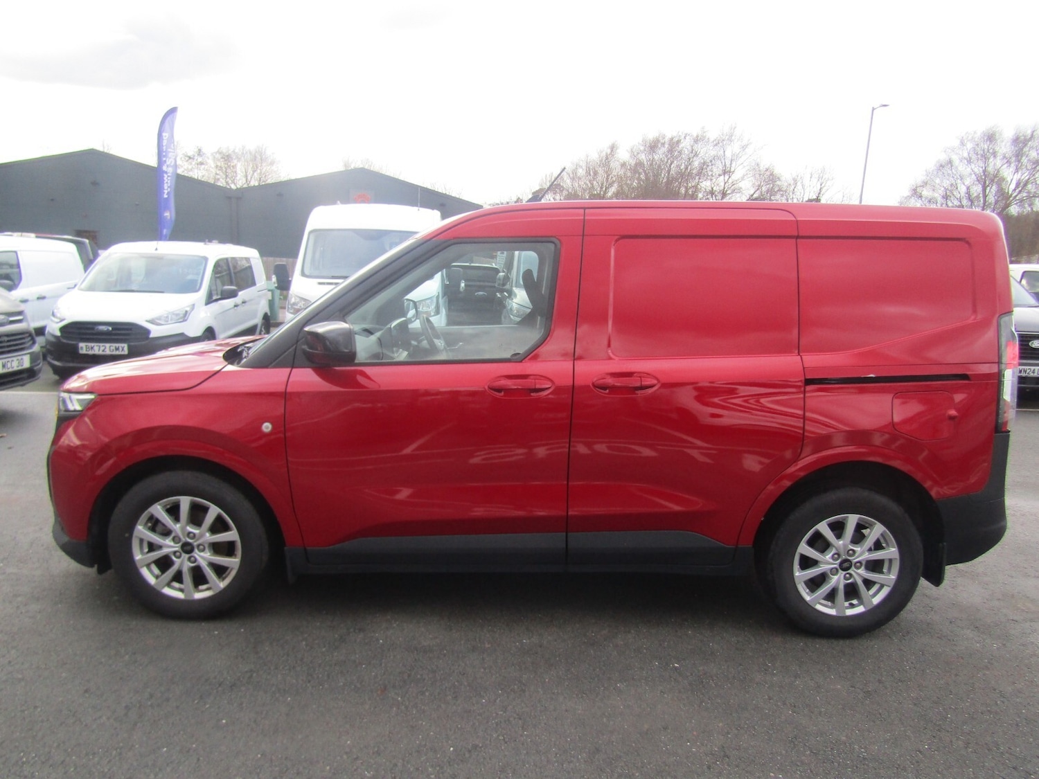 Used Ford Transit Courier 2024 for sale - 76630172: Photo 6