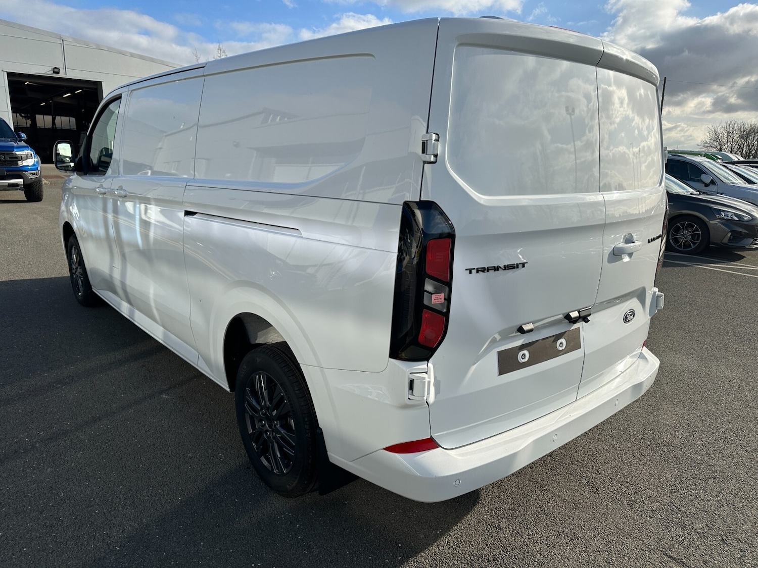 Used Ford Transit Custom for sale - 76622955: Photo 10