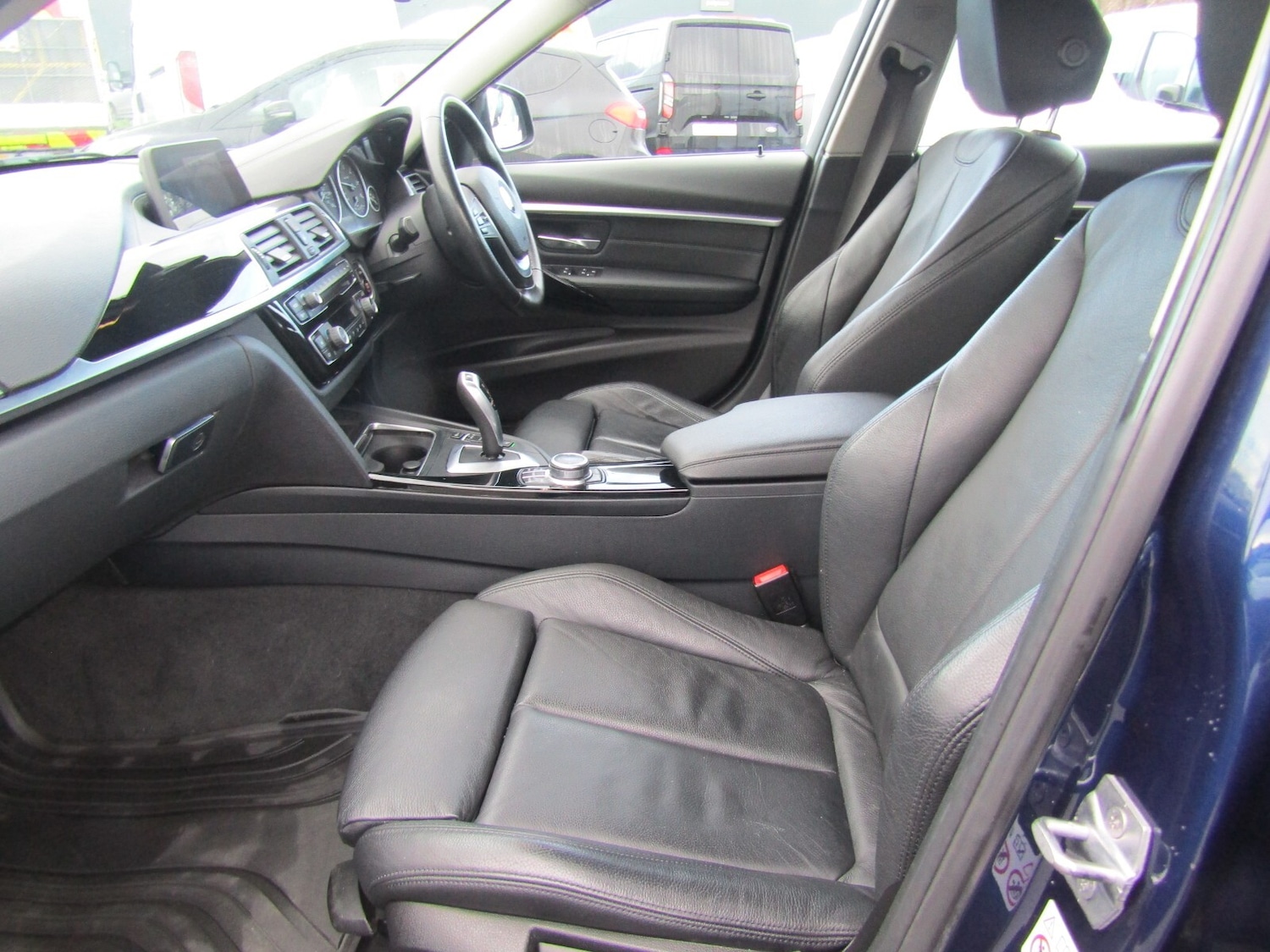 Used BMW 3 Series 2018 for sale - 76921613: Photo 10