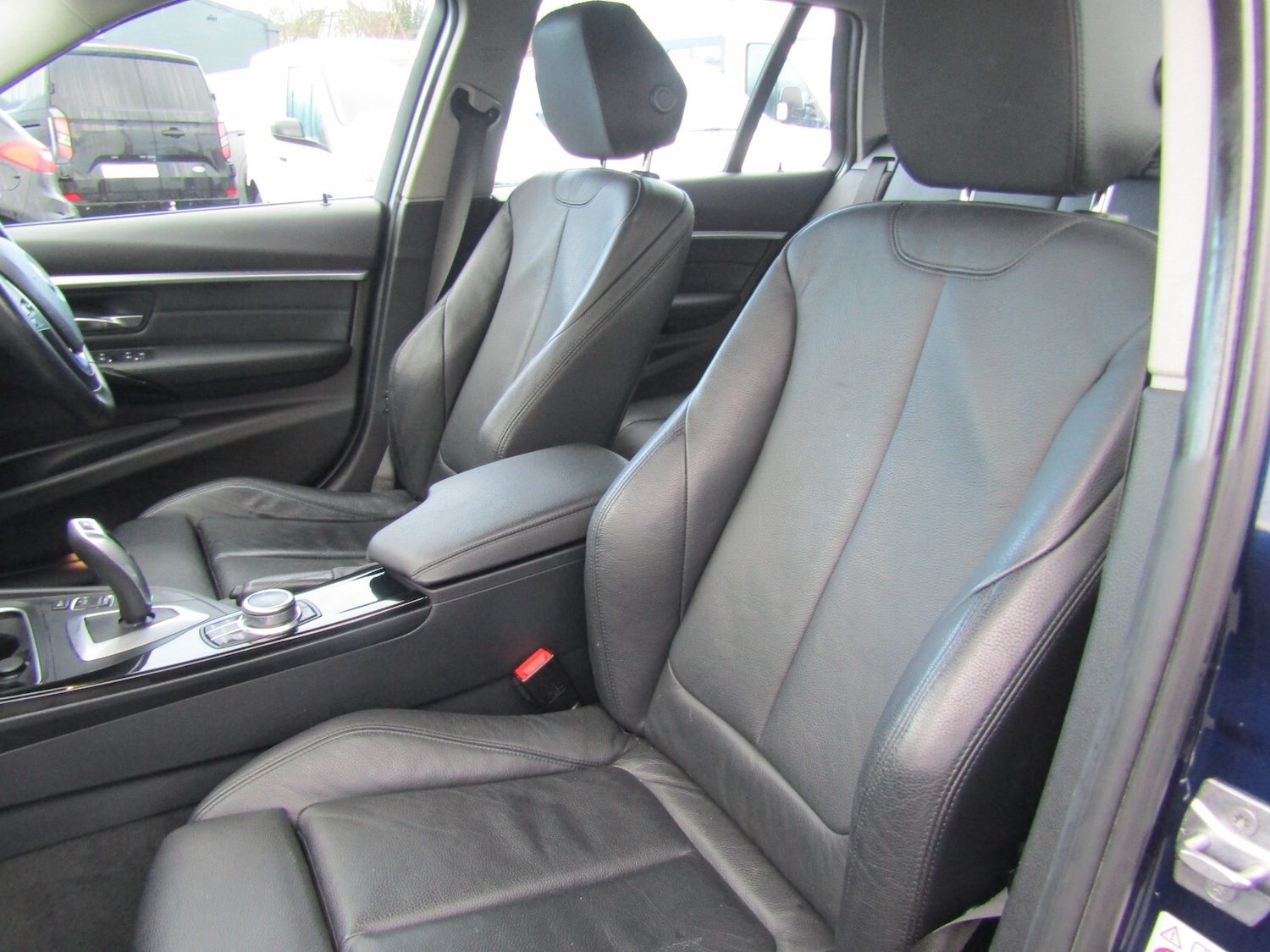 Used BMW 3 Series 2018 for sale - 76921613: Photo 11