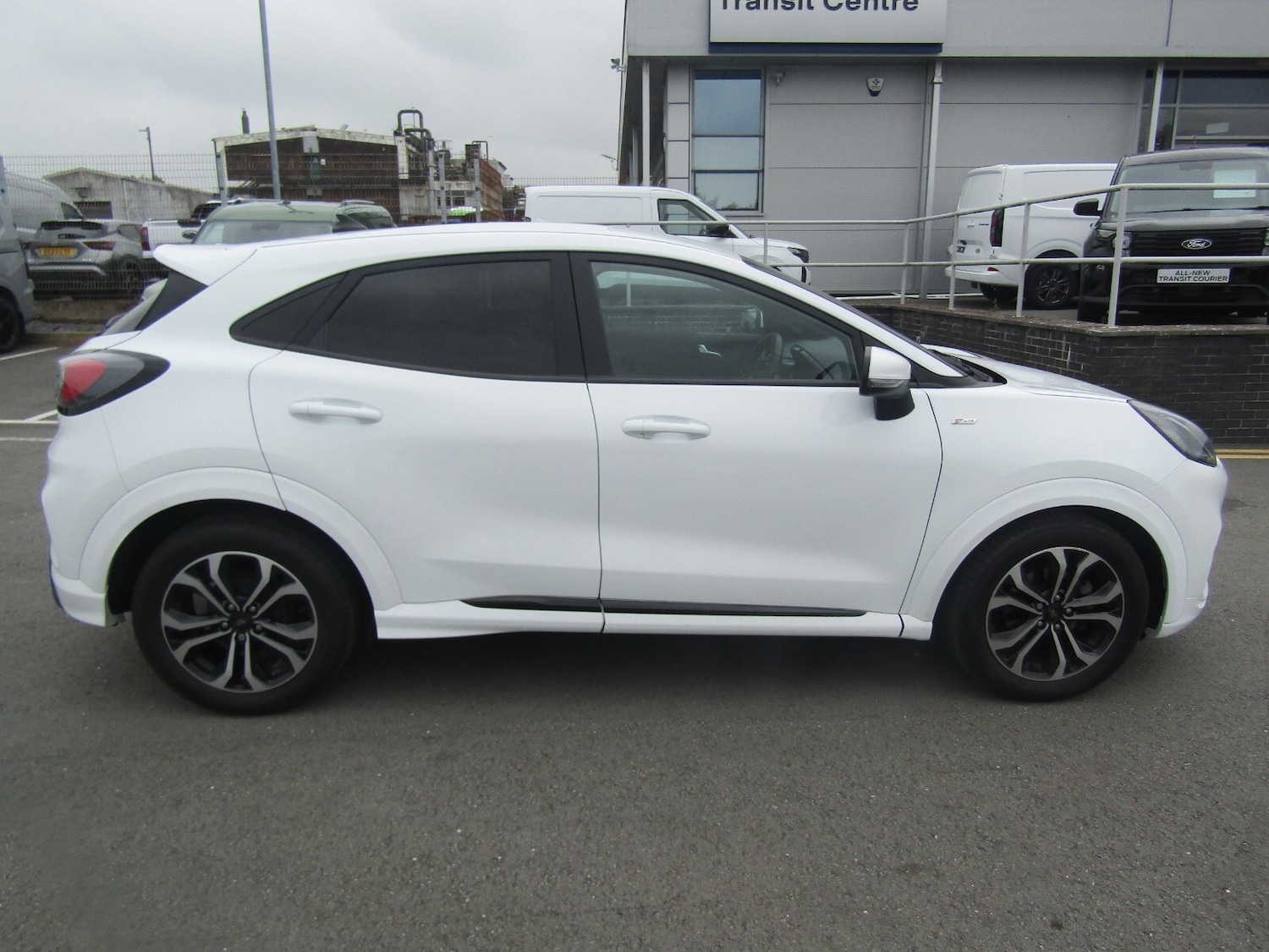 Used Ford Puma 2021 for sale - 76276143: Photo 2