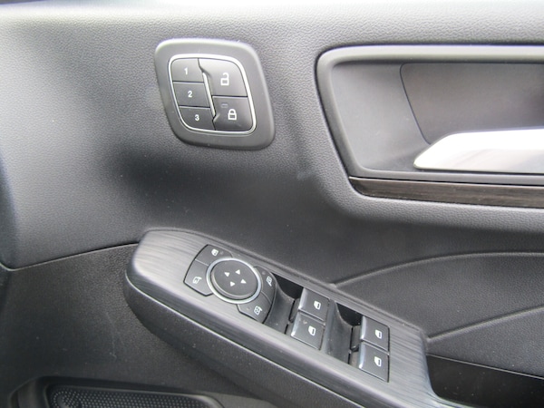 Used Ford Kuga 2022 for sale - 76276379: Photo 17