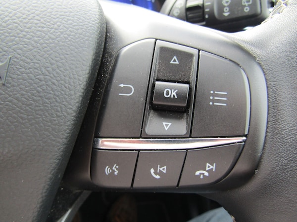 Used Ford Kuga 2022 for sale - 76276379: Photo 31