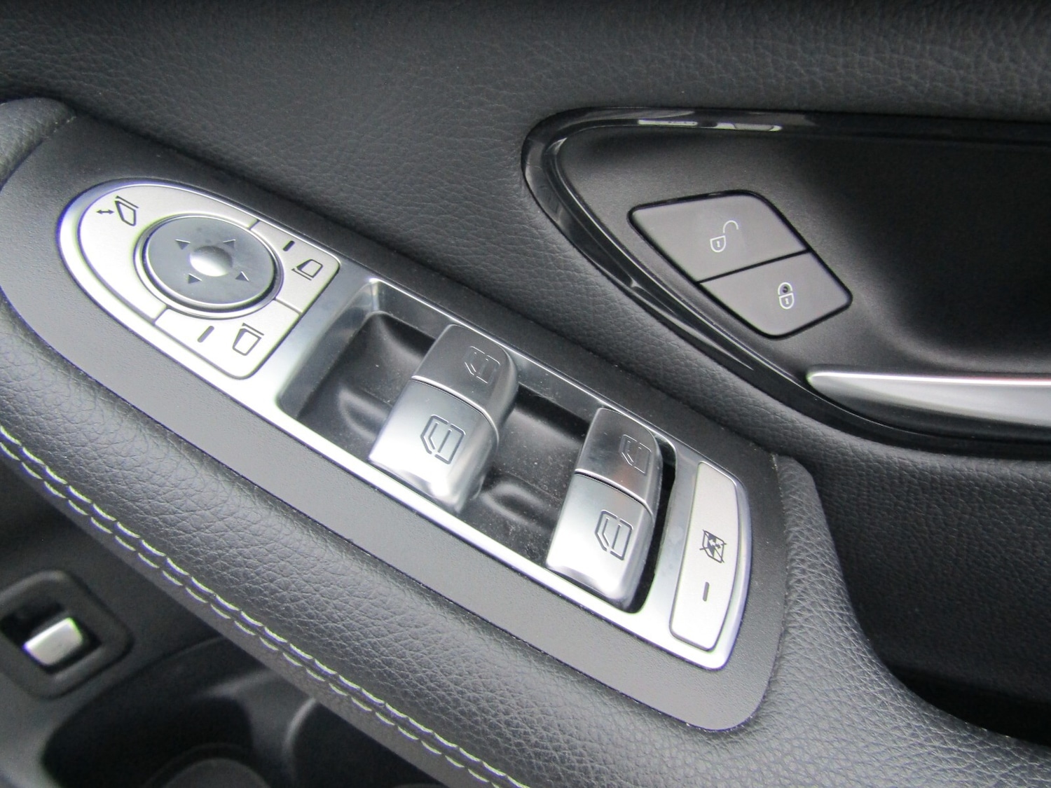 Used Mercedes-Benz GLC 2020 for sale - 76514722: Photo 22