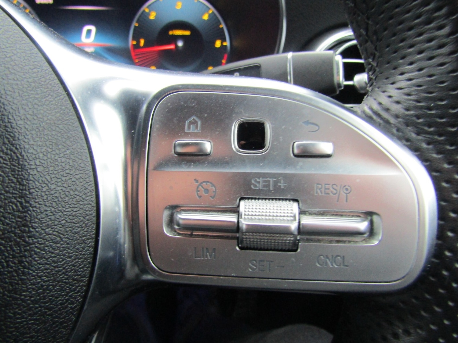 Used Mercedes-Benz GLC 2020 for sale - 76514722: Photo 37