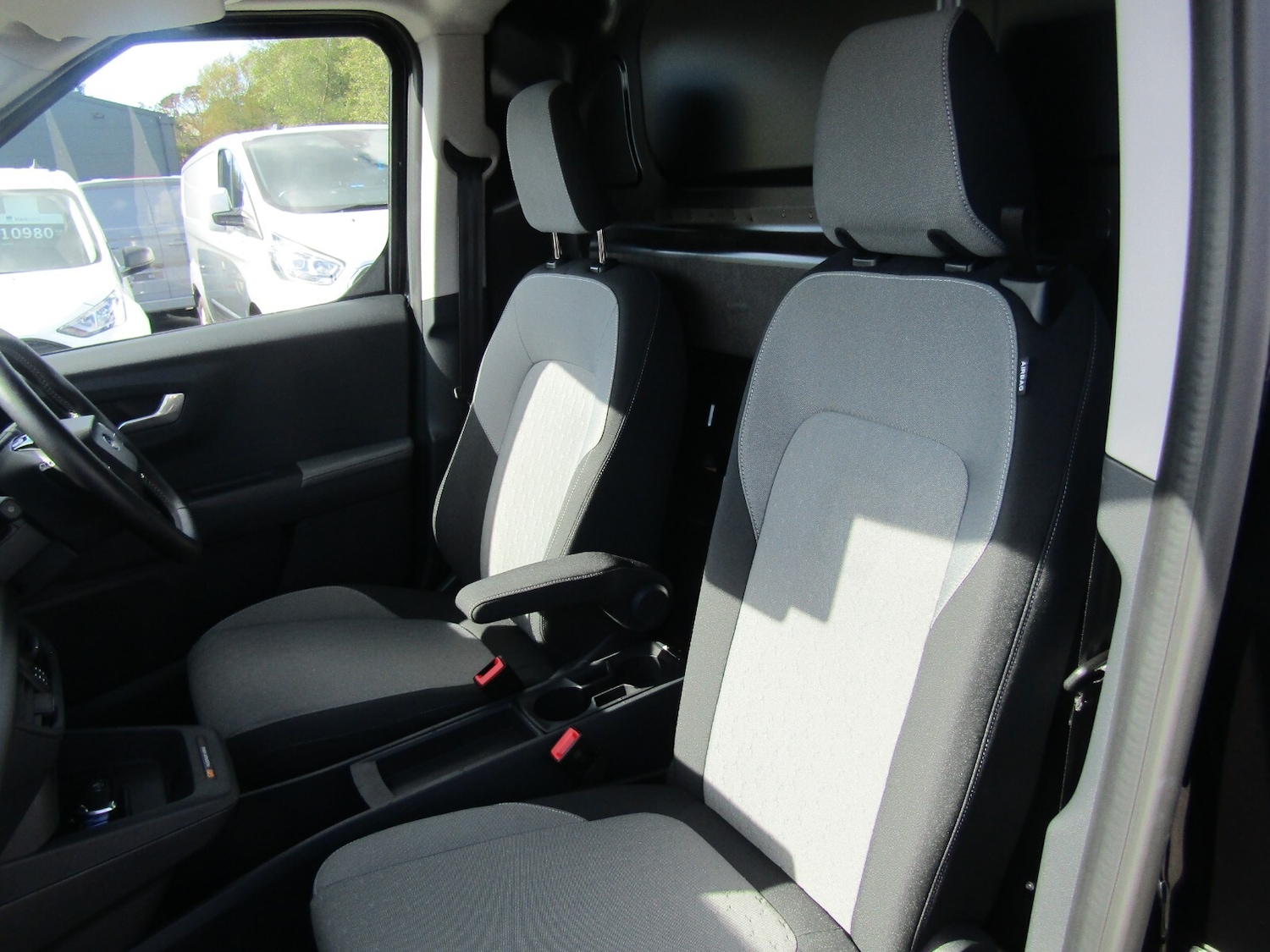 Used Ford Transit Courier 2025 for sale - 76276227: Photo 15
