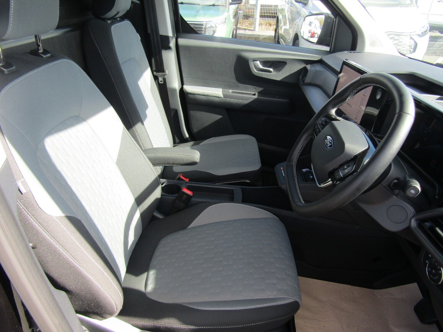 Used Ford Transit Courier 2025 for sale - 76276227: Photo 17