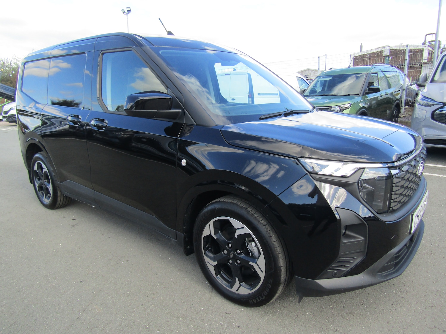 Used Ford Transit Courier 2025 for sale - 76276227: Photo 28