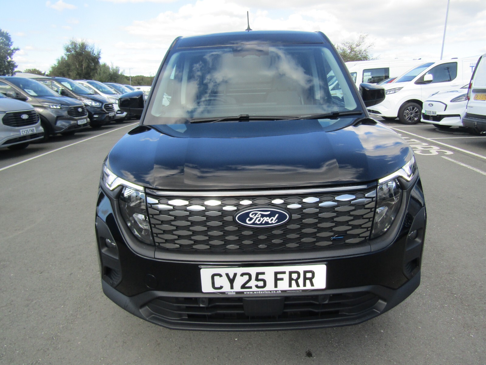 Used Ford Transit Courier 2025 for sale - 76276227: Photo 8