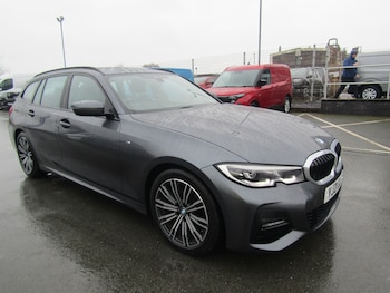 Used BMW 3 Series 2021 for sale - 77653105: Photo