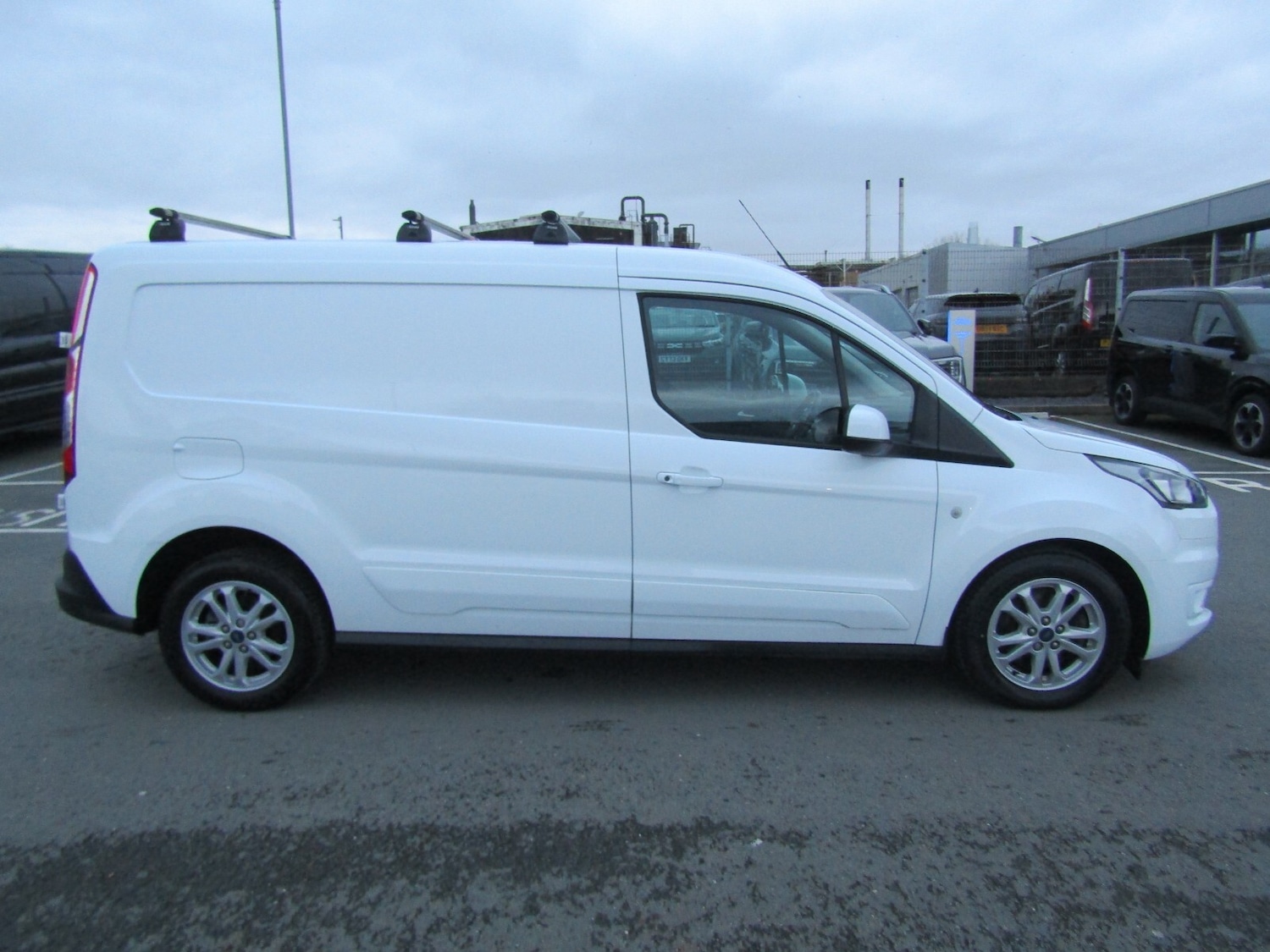Used Ford Transit Connect 2023 for sale - 77010326: Photo 2