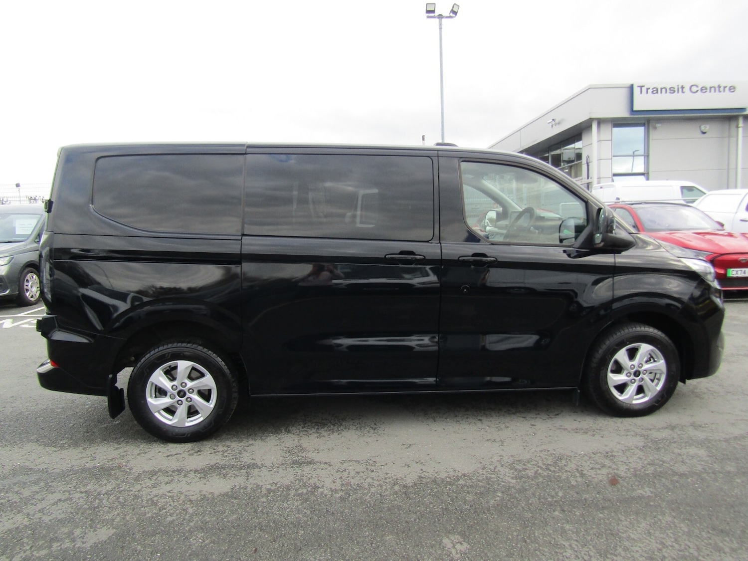 Used Ford Transit Custom 2025 for sale - 76404690: Photo 2