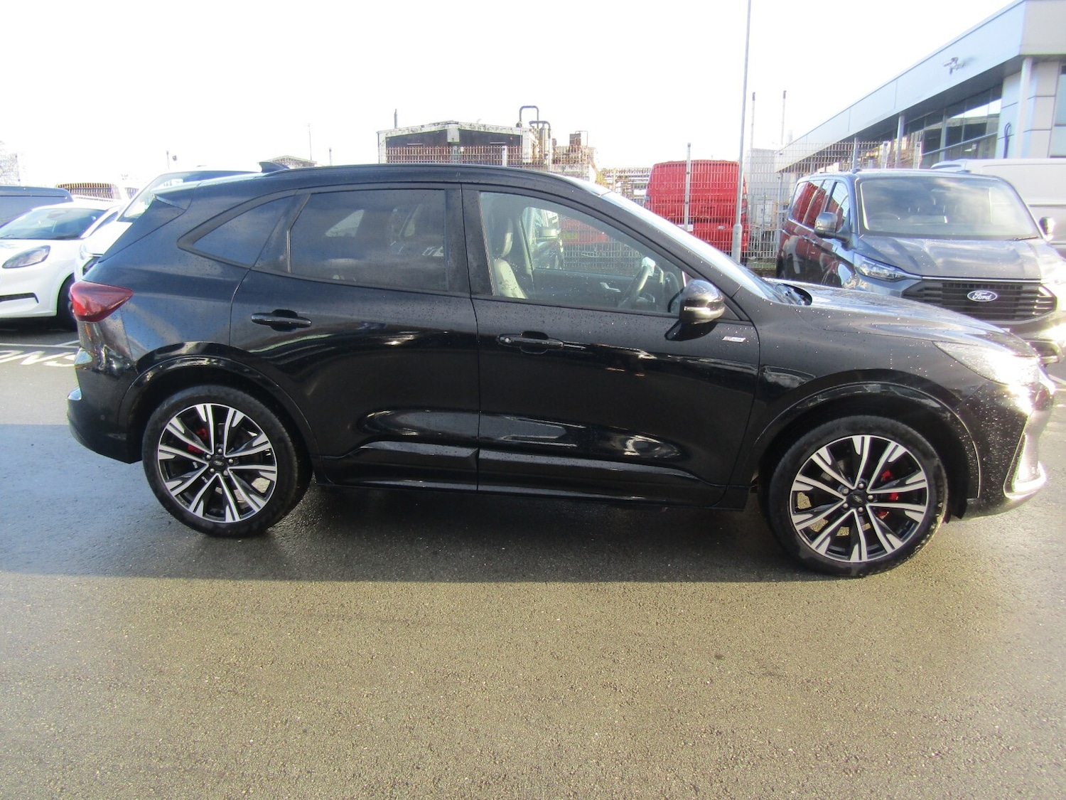 Used Ford Kuga 2024 for sale - 76788117: Photo 2