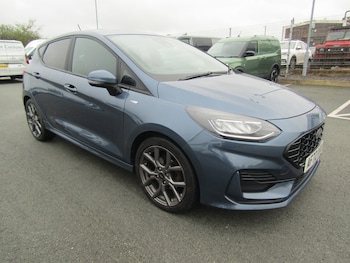 2022 - 1.0T EcoBoost ST-Line 5dr - 1 Owner / Sat Nav