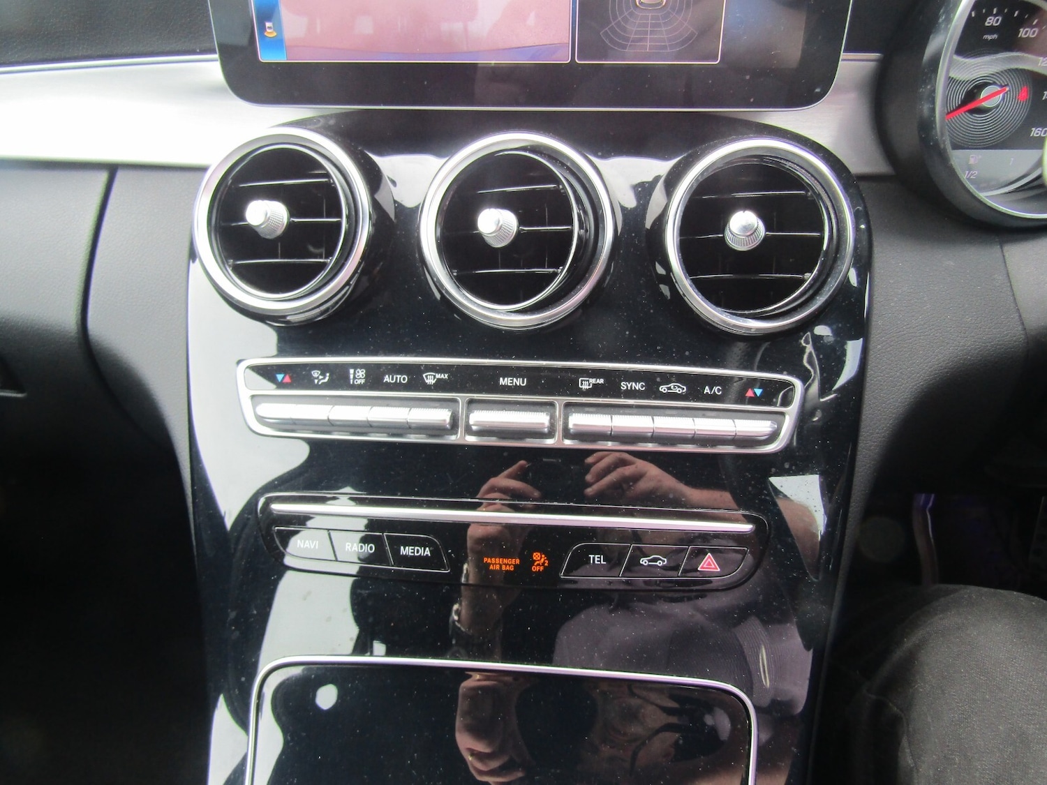 Used Mercedes-Benz C Class 2019 for sale - 78022288: Photo 16