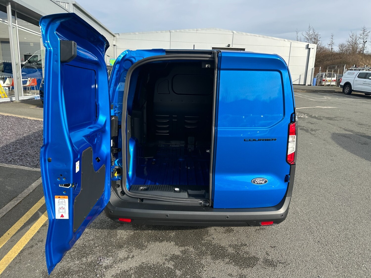 Used Ford Transit Courier for sale - 76622951: Photo 13