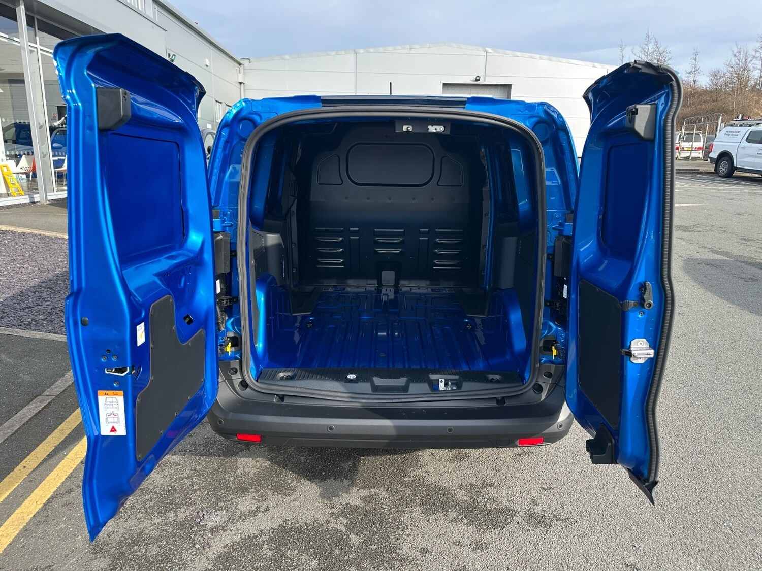 Used Ford Transit Courier for sale - 76622951: Photo 14