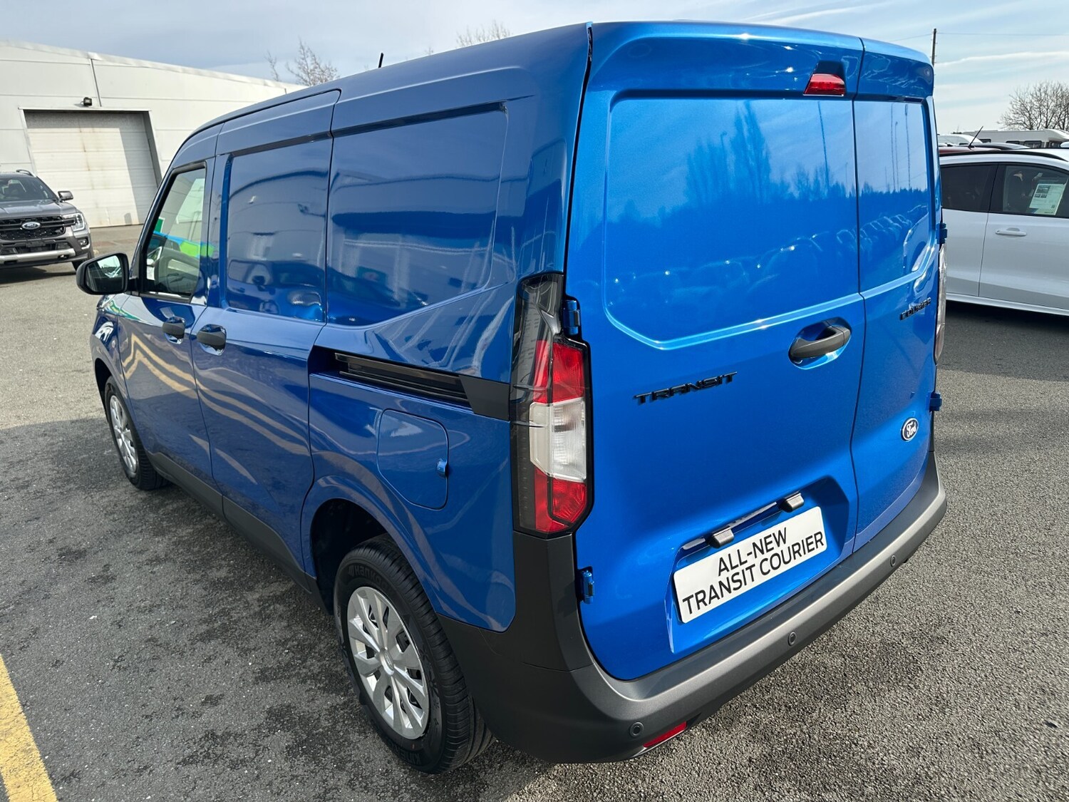 Used Ford Transit Courier for sale - 76622951: Photo 9