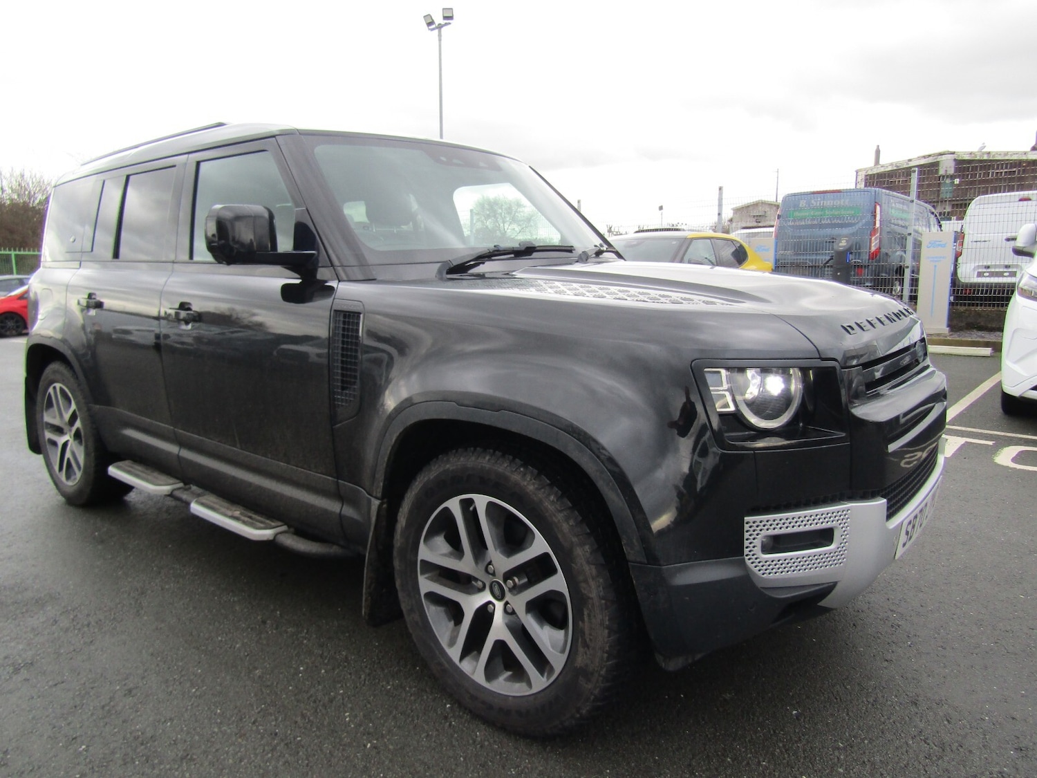 Used Land Rover Defender 2020 for sale - 77285677: Photo 1