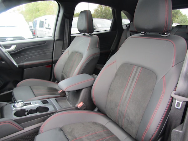 Used Ford Kuga 2024 for sale - 76276349: Photo 17
