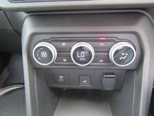 Used Dacia Sandero Stepway 2024 for sale - 76276344: Photo 21