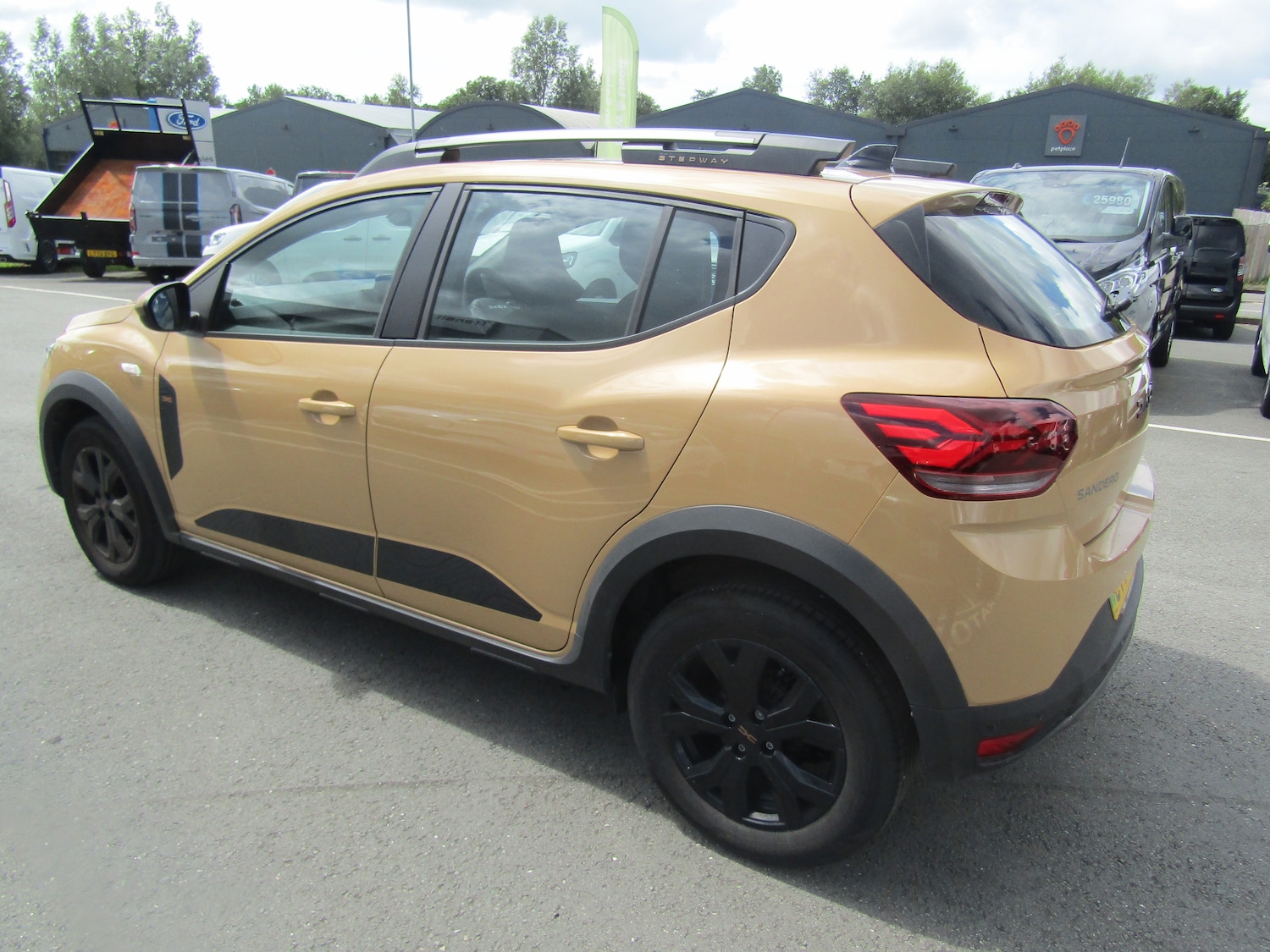 Used Dacia Sandero Stepway 2024 for sale - 76276344: Photo 28