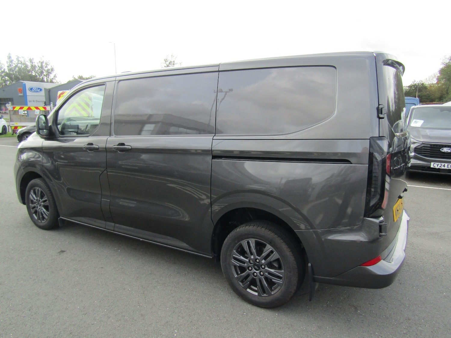 Used Ford Transit Custom 2024 for sale - 76276223: Photo 5