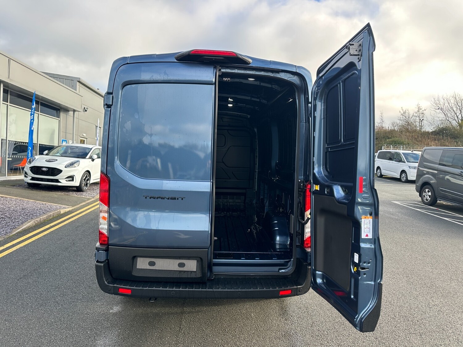 Used Ford Transit for sale - 76622971: Photo 17