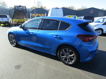 Used Ford Focus 2022 for sale - 76302293: Photo