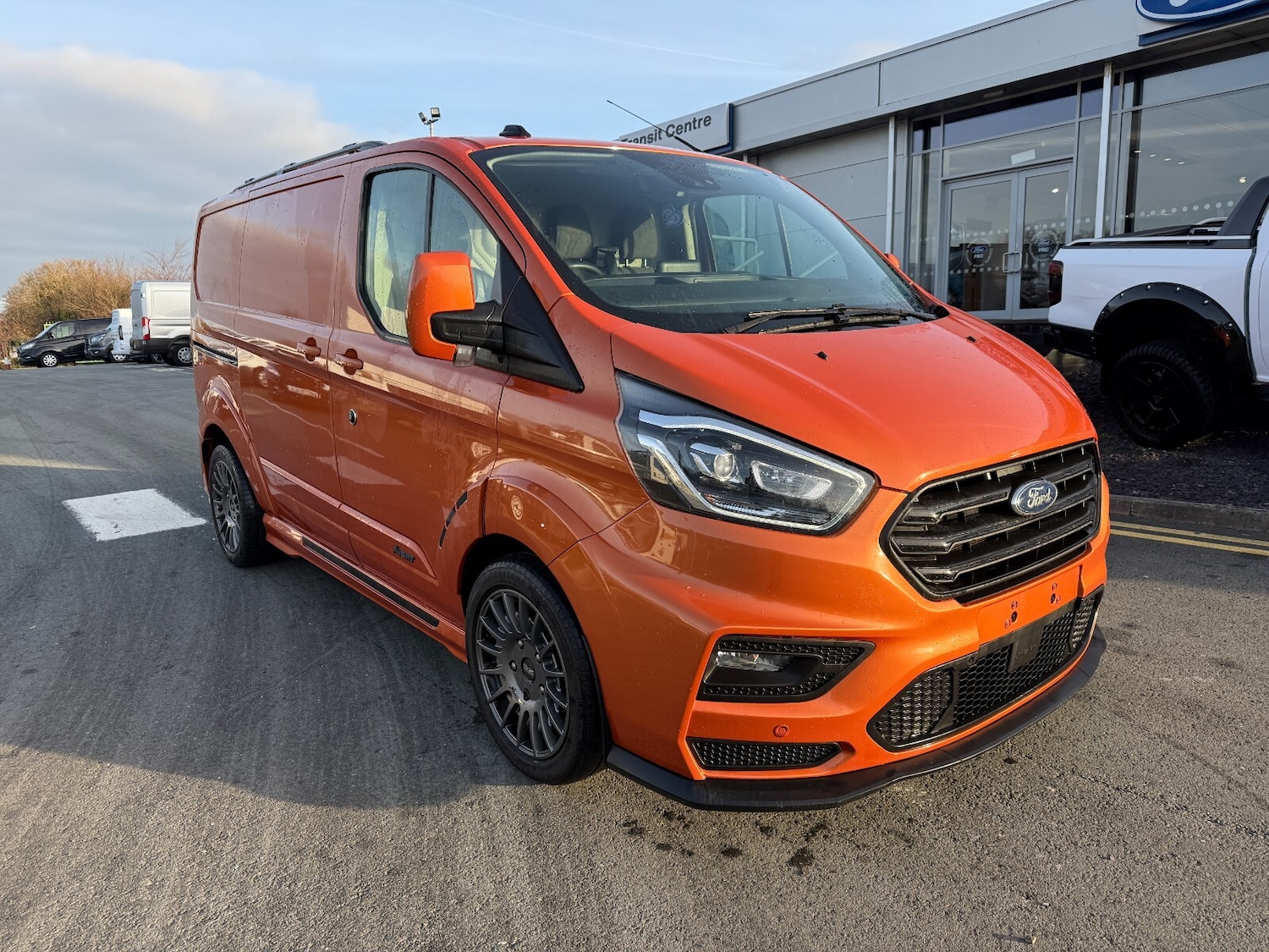 Used Ford Transit Custom 2023 for sale - 77067771: Photo 1
