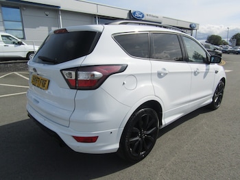 Used Ford Kuga 2017 for sale - 76276644: Photo