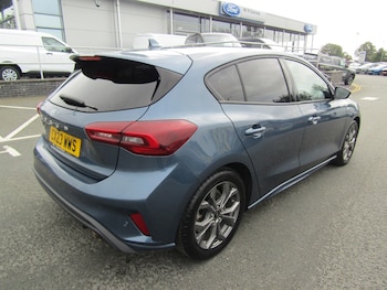 Used Ford Focus 2023 for sale - 76276720: Photo