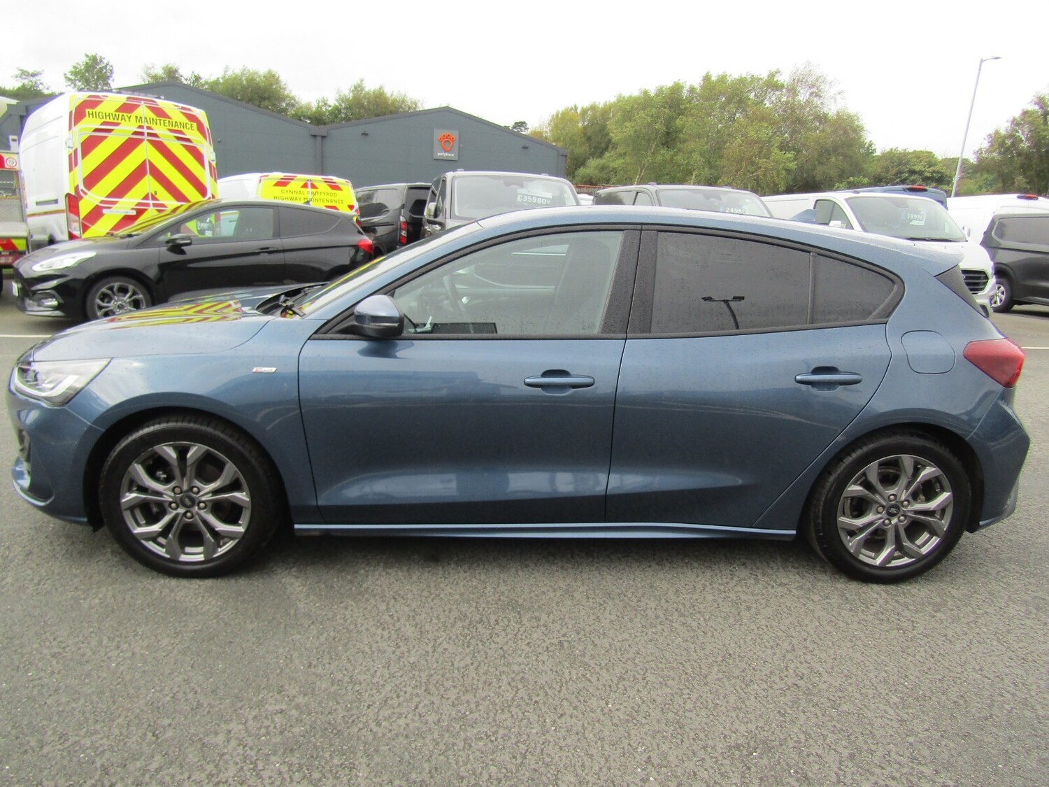 Used Ford Focus 2023 for sale - 76276720: Photo 6