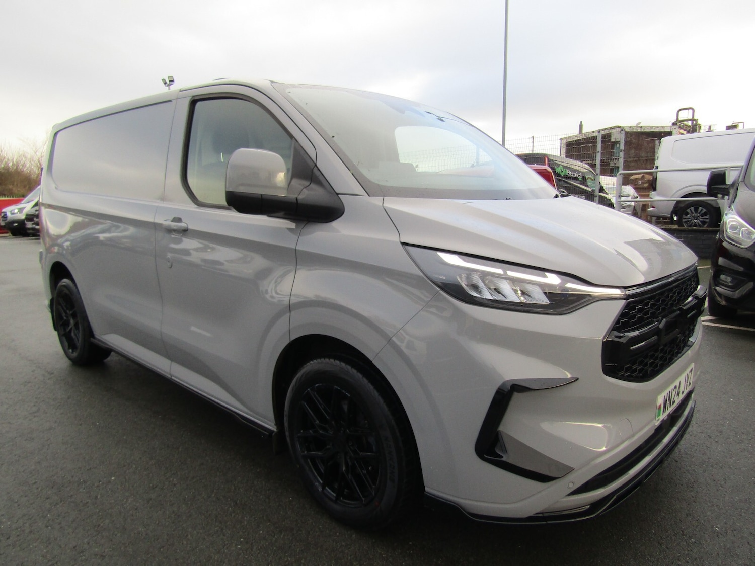 Used Ford Transit Custom 2024 for sale - 77274136: Photo 1
