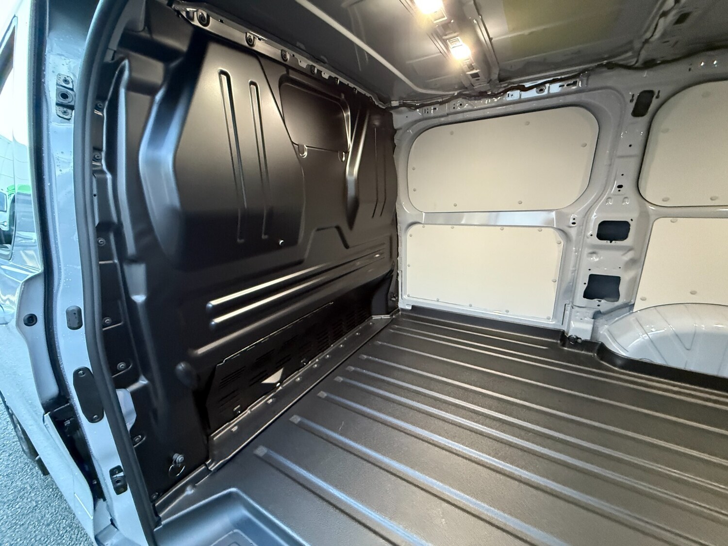 Used Ford Transit Custom for sale - 76647977: Photo 7