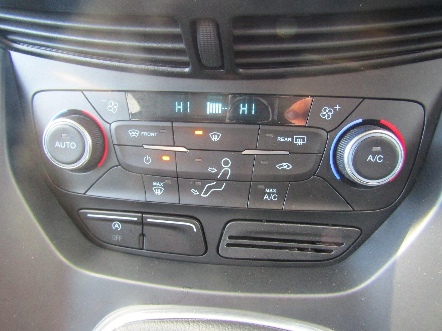 Used Ford Kuga 2017 for sale - 76615010: Photo 24