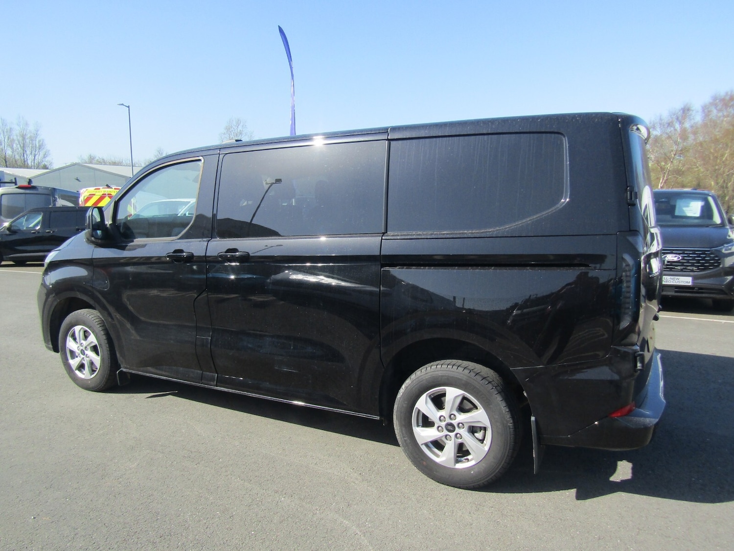 Used Ford Transit Custom 2025 for sale - 78165840: Photo 3