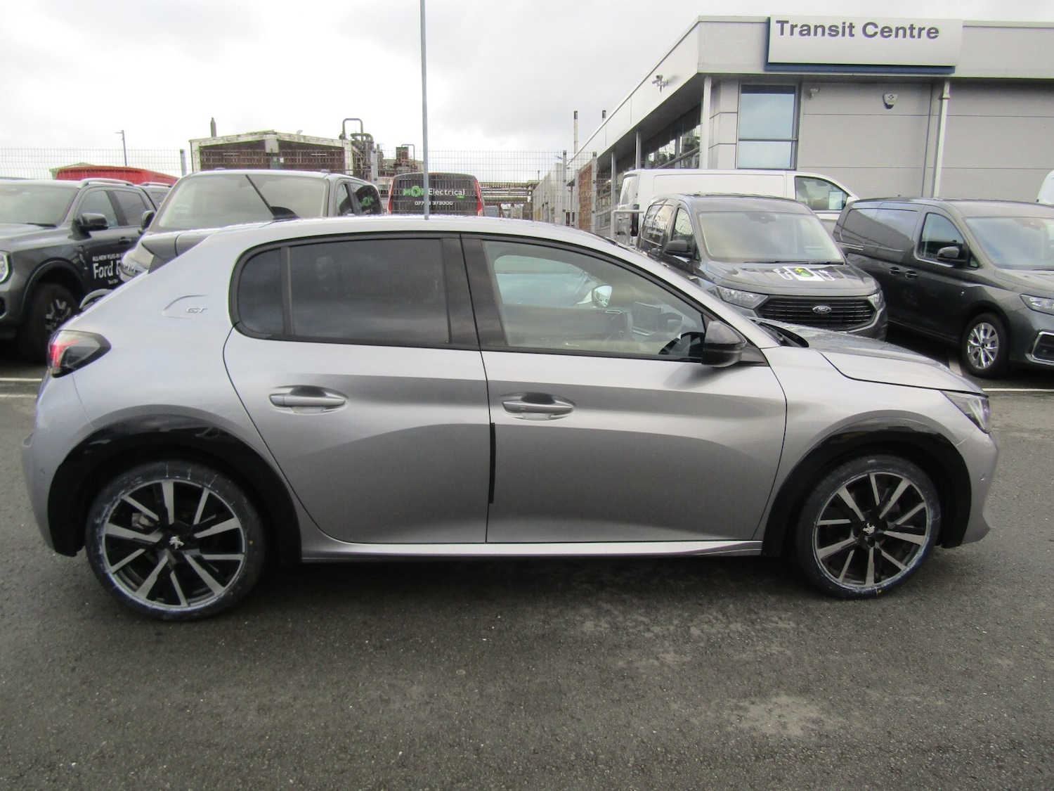 Used Peugeot 208 2022 for sale - 77105986: Photo 2