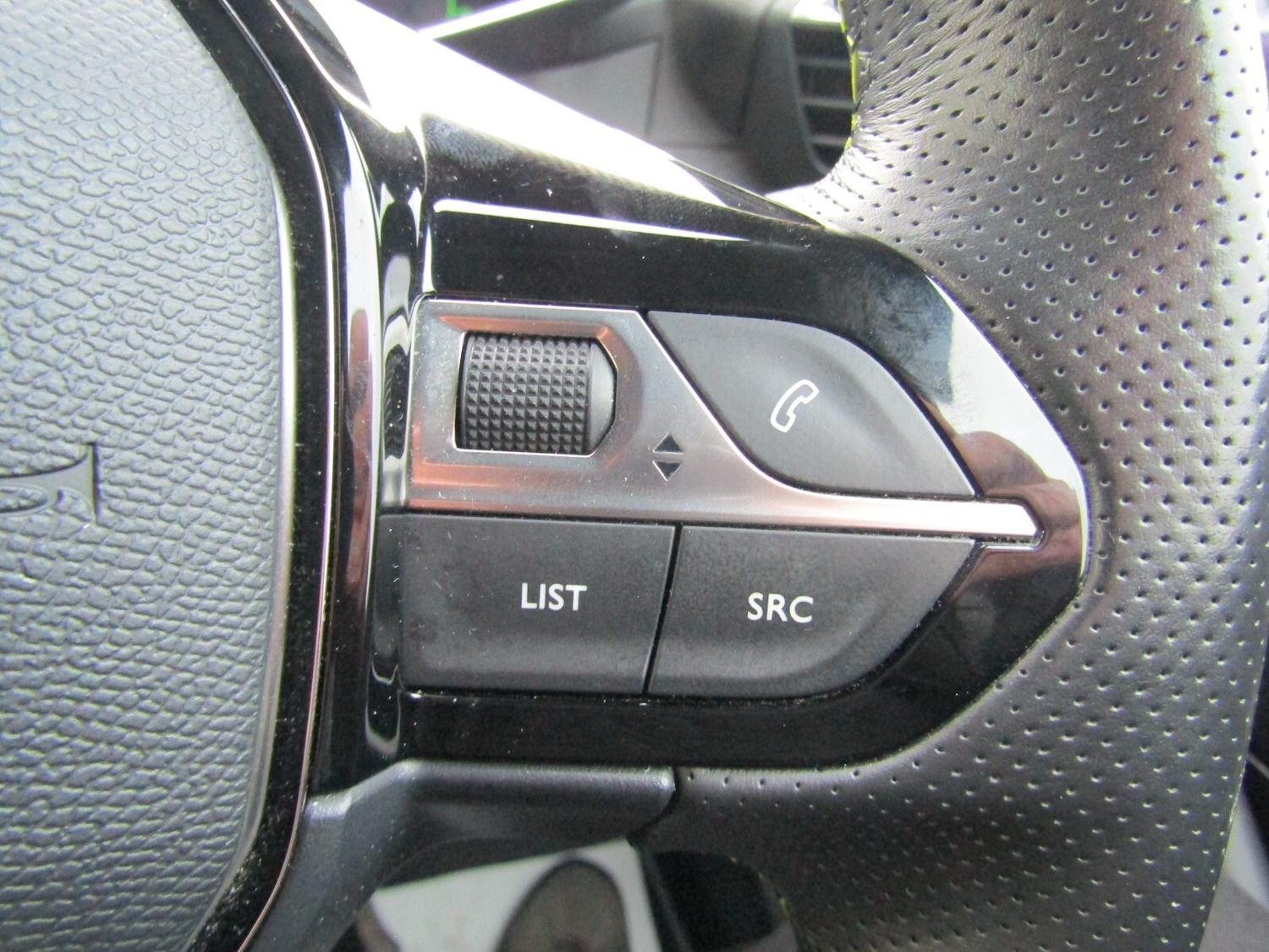 Used Peugeot 208 2022 for sale - 77105986: Photo 25