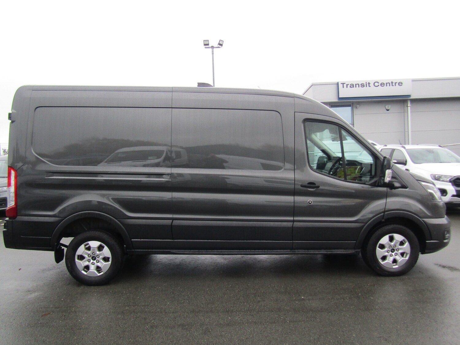 Used Ford Transit 2024 for sale - 76404762: Photo 2