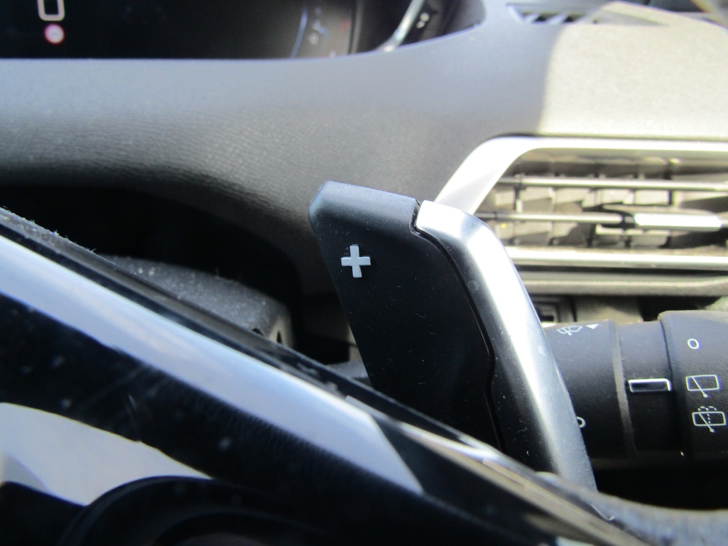 Used Peugeot 3008 2018 for sale - 76276708: Photo 24