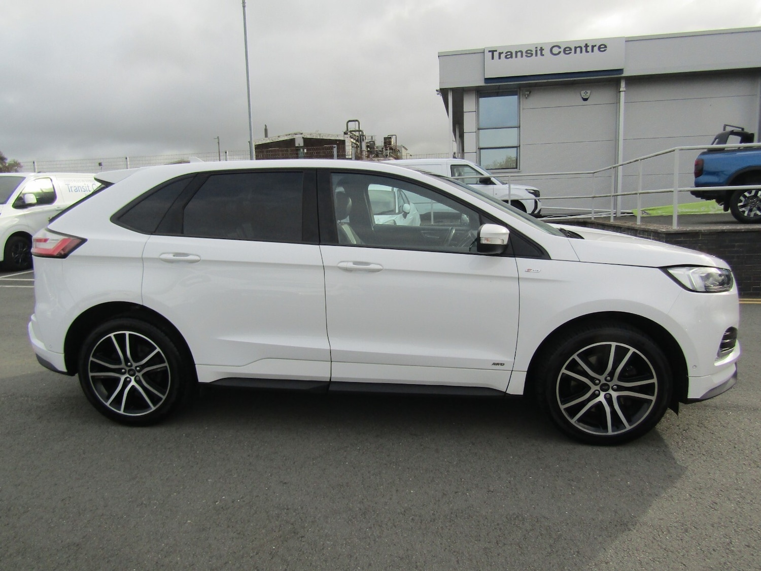 Used Ford Edge 2019 for sale - 76276709: Photo 2