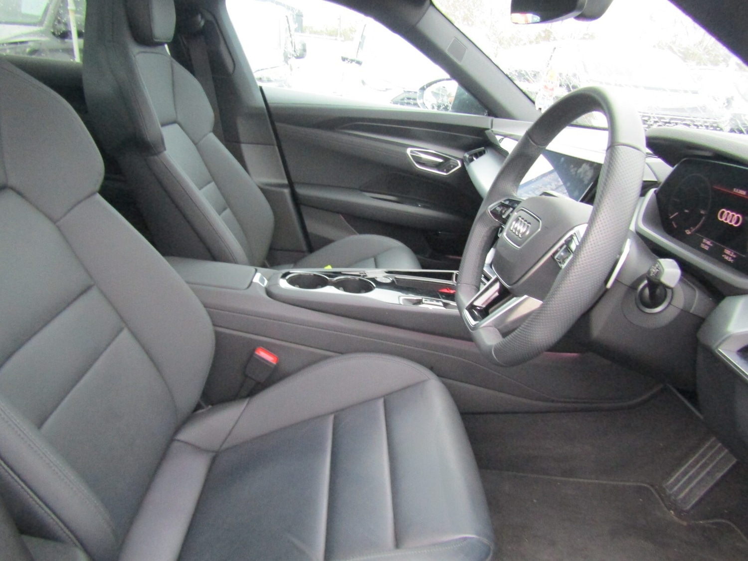 Used Audi e-tron GT 2023 for sale - 77771194: Photo 10